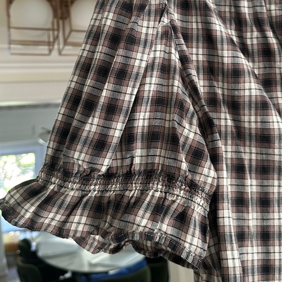 GAP Brown, Black, & Ivory/Cream Plaid Crinkle Gauze Puff Sleeve Shirt - Size XL - Picture 9 of 13